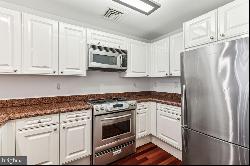 1500 Chestnut Street Unit 8E, Philadelphia PA 19102