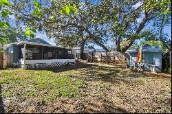 605 E Spruce Street, Tarpon Springs FL 34689