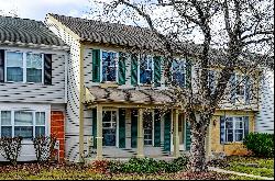 Colonial Townhouse in Wellington Valley