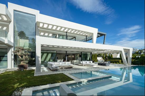 Incredible villa in the golf valley in Marbella