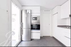 Modern Apartment in Prime Madrid Location