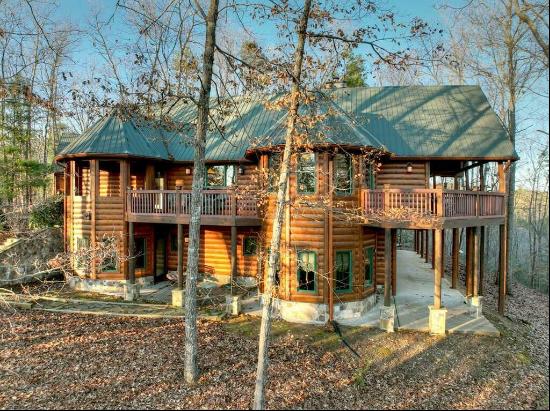 Exclusive Mountain Retreat Minutes from Downtown Blue Ridge