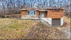 1051 McKee Road, Oakdale, PA 15071