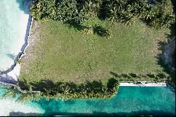 Chance's Point, Lyford Cay