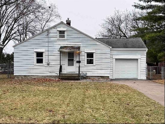 1323 Western Avenue, Green Bay WI 54303