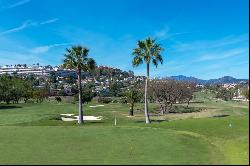 Exceptionally presented penthouse with 360º panoramic views in t, Marbella 29660