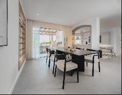 Opulent duplex penthouse recently renovated to top specification, Marbella 29660