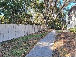 476 Santa Cruz Place NE #F, Saint Petersburg FL 33703