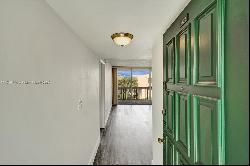 10525 SW 112th Ave Unit 302, Miami FL 33176