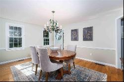 3 Kalen Cir, Milford MA 01757