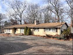 106 Phil Mar Dr, Summit Twp - But PA 16002