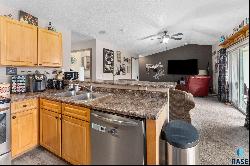 7039 W 56th St Unit 4, Sioux Falls SD 57106