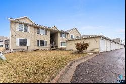 7039 W 56th St Unit 4, Sioux Falls SD 57106