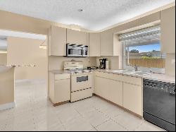 14230 SW 74th Ter Unit 0, Miami FL 33183