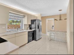 14230 SW 74th Ter Unit 0, Miami FL 33183