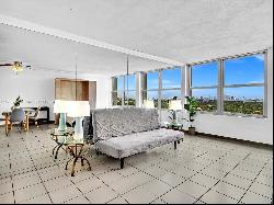 2899 Collins Ave Unit 1604, Miami Beach FL 33140