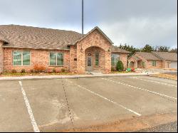 2510 E Independence Street Unit 102, Shawnee OK 74804