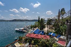 Bebek Waterfront Penthouse