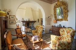 Sassetta, elegance and nobility in the villa in Val di Cornia