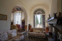 Sassetta, elegance and nobility in the villa in Val di Cornia