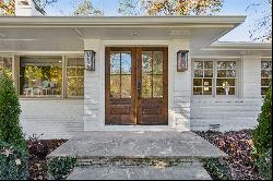 Beautifully Transformed Ranch in Friendly Meadowbrook Neighborhood