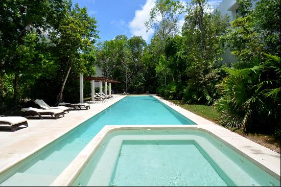 SERENITY RETREAT BY THE POOL