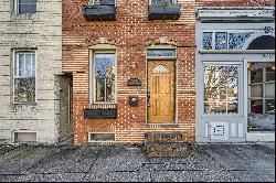 Federal Townhouse in Canton