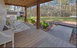 Enjoy The Privacy and Tranquility of this Charming Cottage In Ellijay!