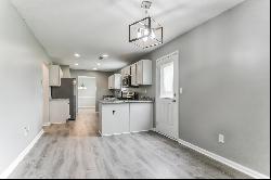 Recently Renovated Corner Lot Home In Bristol Park