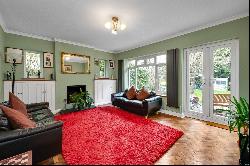 Greenways, Esher, Surrey, KT10 0QJ