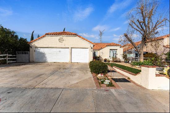 1533 Kings Road, Palmdale CA 93551