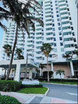 2899 Collins Ave Unit 550, Miami Beach FL 33140