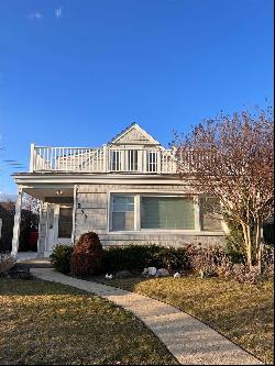 845 E Walnut Street #Upper, Long Beach NY 11561