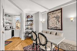 Exceptional 2-Bed, 2-Bath at 302 W 12th