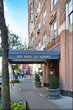 Exceptional 2-Bed, 2-Bath at 302 W 12th