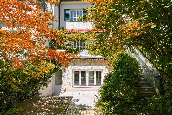 Enchanting Art Nouveau townhouse from 1912 with charming south-facing garden