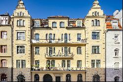 Stadtpalais Lehel: Exquisite 6-room apartment with roof terrace and panoramic views