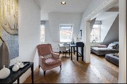 Stadtpalais Lehel: Exquisite 6-room apartment with roof terrace and panoramic views