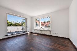 Spacious penthouse with fantastic roof terrace in top location Herzogpark