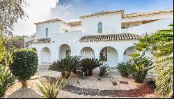 Extraordinary Villa with pool for sale in Portimão, Algarve, Portugal