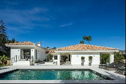 Luxury villa that embodies the Nordic style in Las Brisas