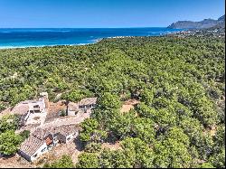 Large Mallorca Finca with sea view in secluded location with beach access