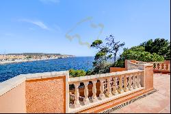 Apartment on the front line with views of Port Adriano in Nova Santa Ponsa