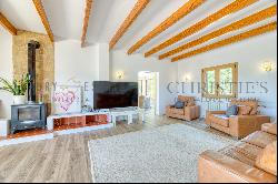 Charming Mediterranean villa in walking distance to the village