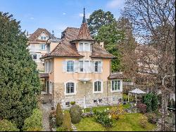 Maison de maitre with authentic charm and preserved character