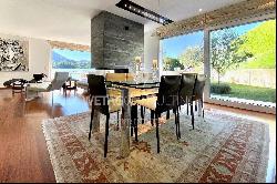 Pool, garden & lake view: modern villa in Lugano-Breganzona for sale