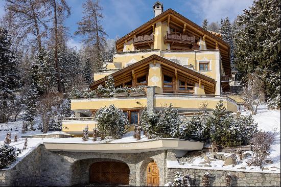 4½-room penthouse apartment with panoramic views in St. Moritz