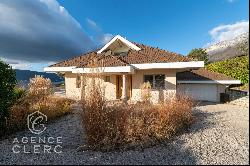 Veyrier du lac, architect-designed property with lake view