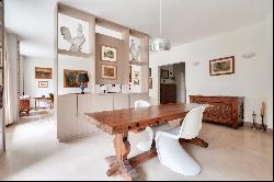 Saint-Cloud   -  A 3-bed apartment in a private residence