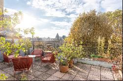 Neuilly-sur-Seine  -  A magnificent 4-bed apartment